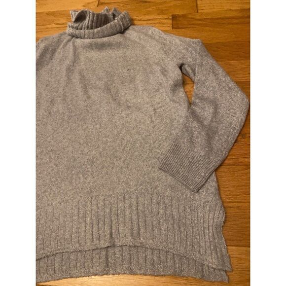 NWOT Abound, women's grey long sleeve turtleneck basic sweater size small - Picture 2 of 7